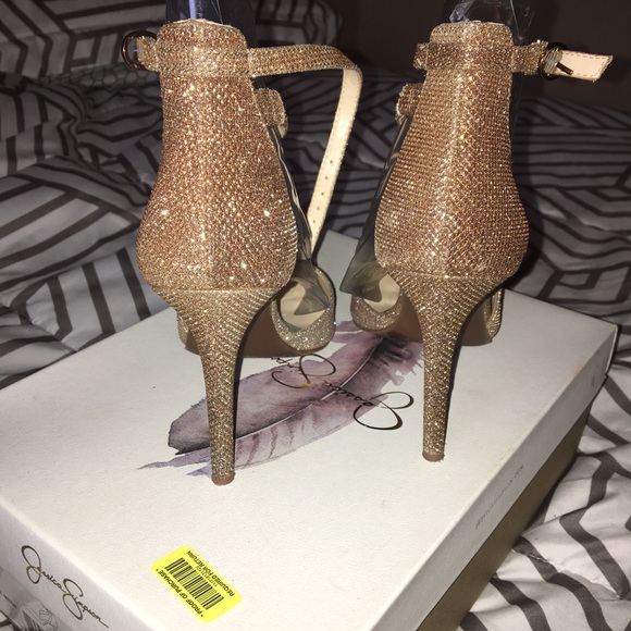 Shoes - Picture 5 of 5